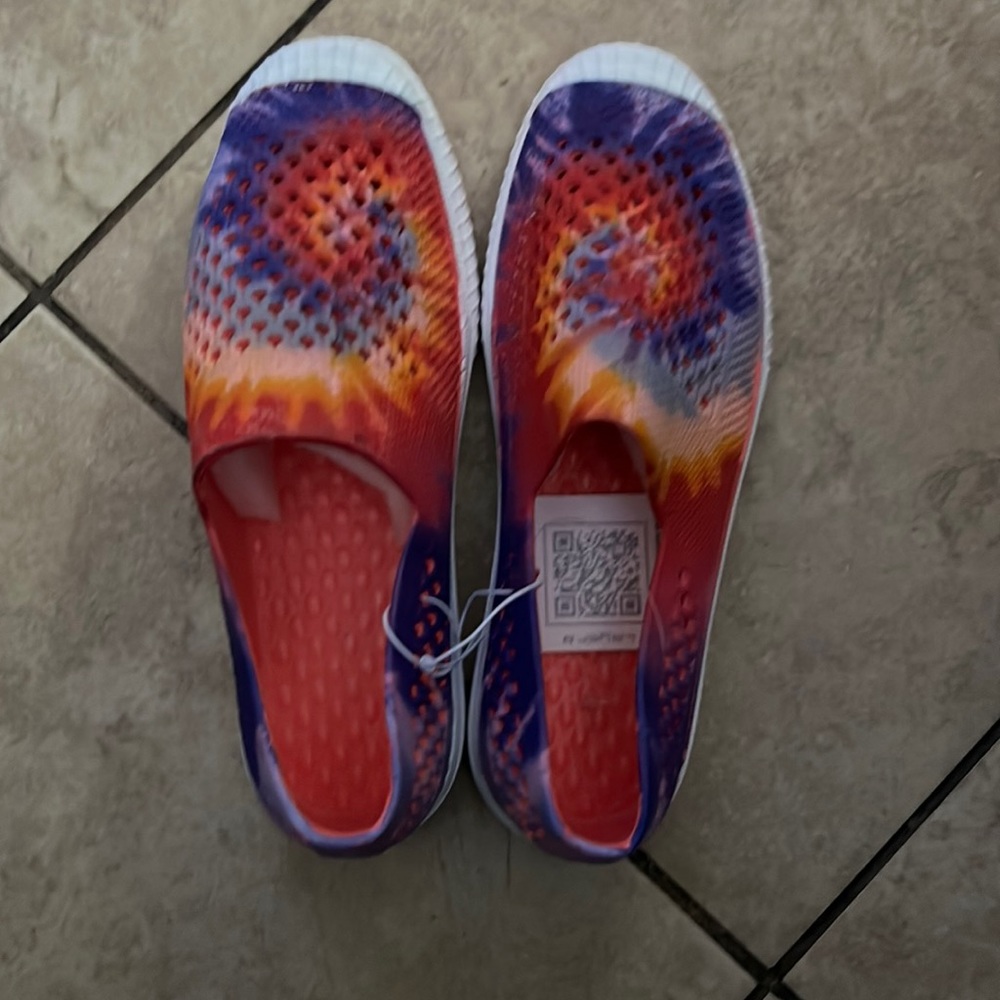 Layers 8 Tie dyed rubber shoes